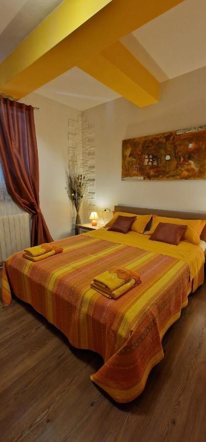 Apartments Fantazija Ровин Екстериор снимка