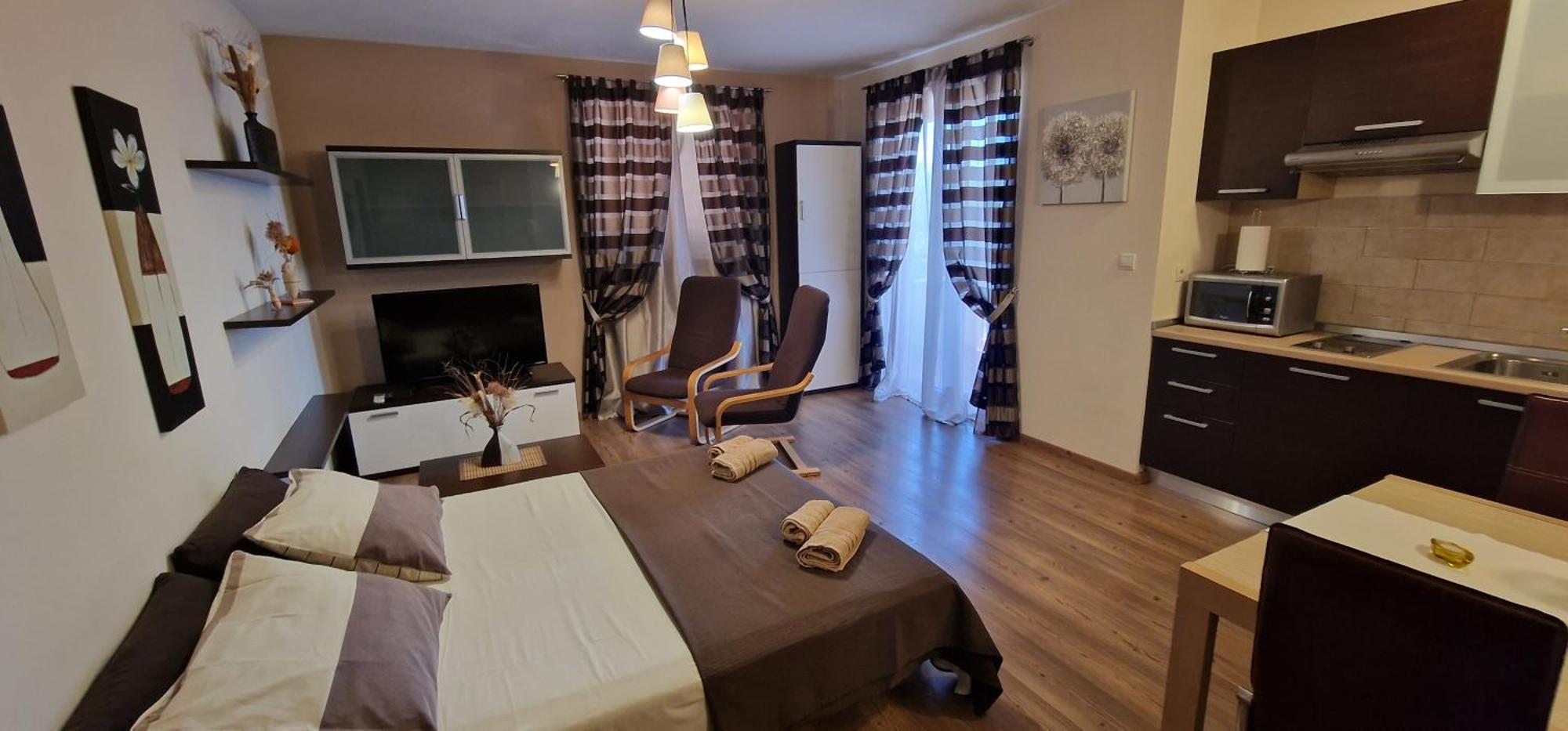 Apartments Fantazija Ровин Екстериор снимка