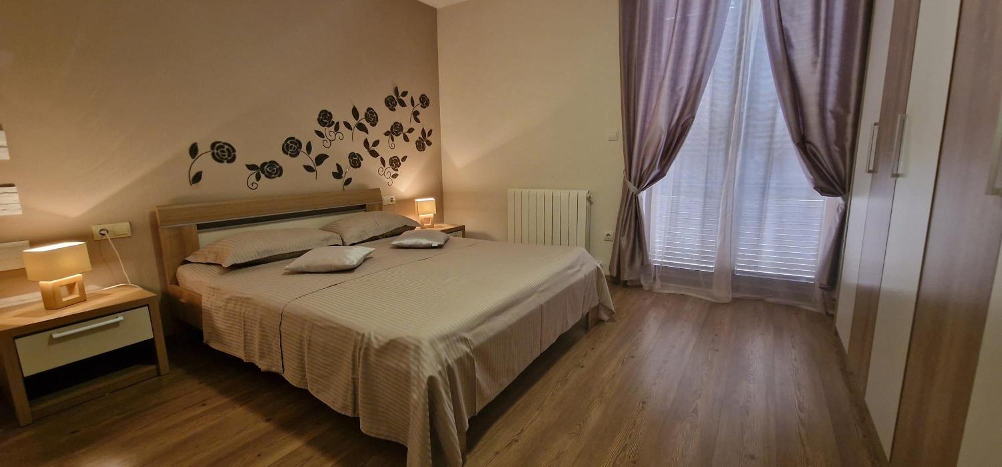 Apartments Fantazija Ровин Екстериор снимка